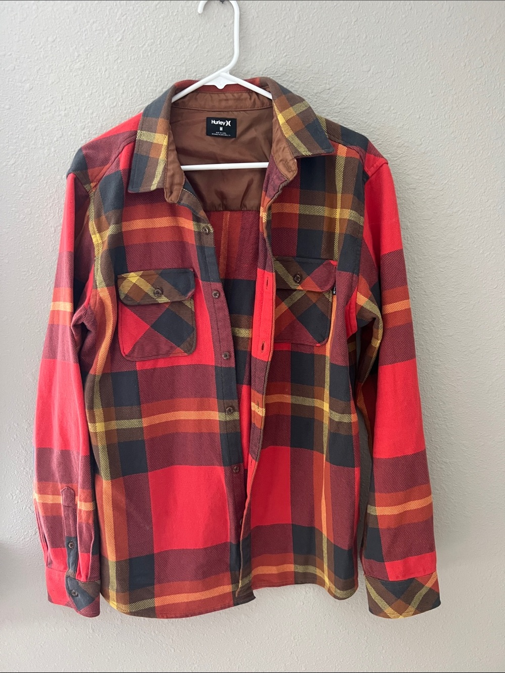 Hurley Red Black & Yellow Plaid Button-Down Shirt men’s medium